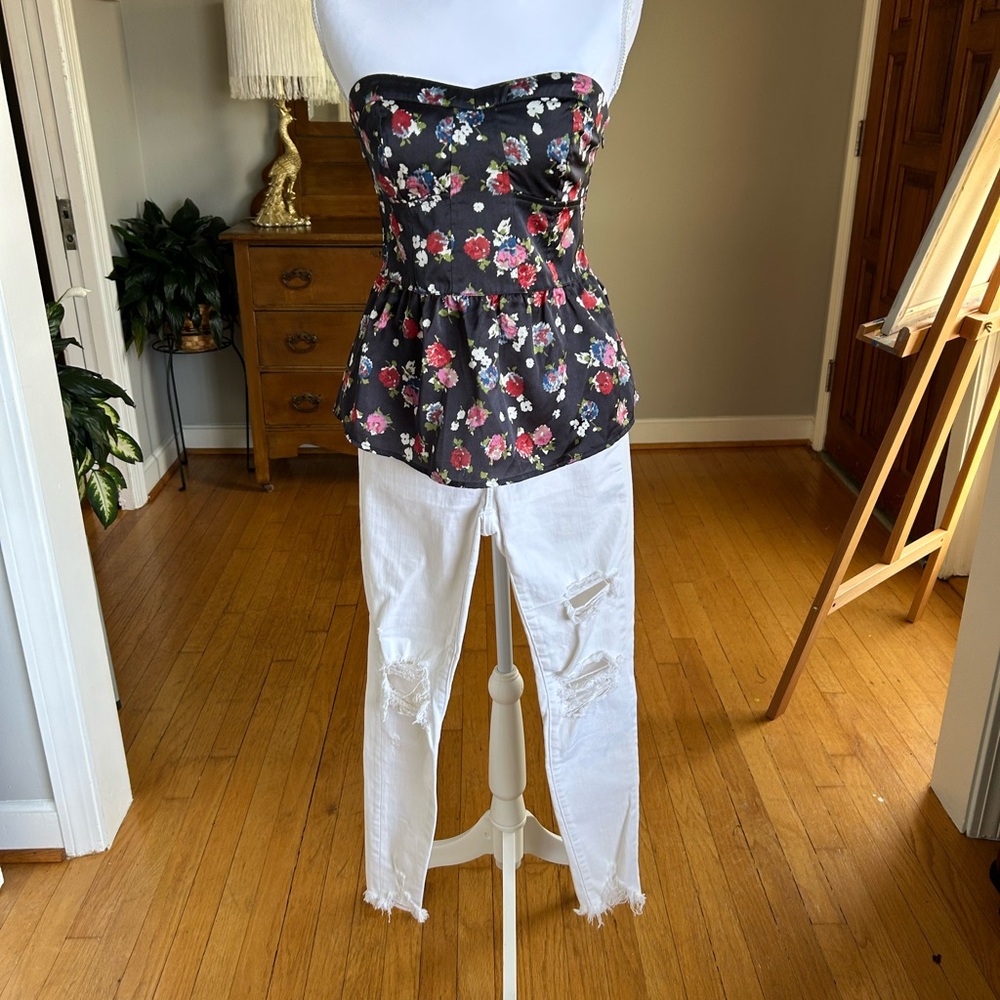 American Eagle Outfitters Jeans Size 2 and Floral Peplum Top Size Small